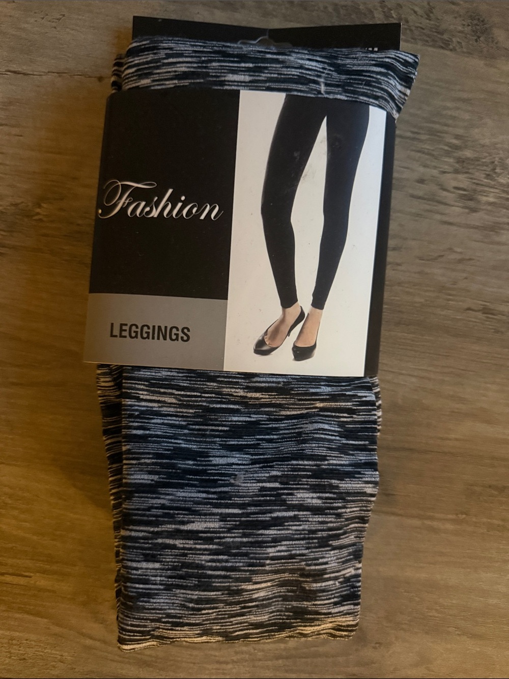 Space-Dye Leggings in Black and Gray